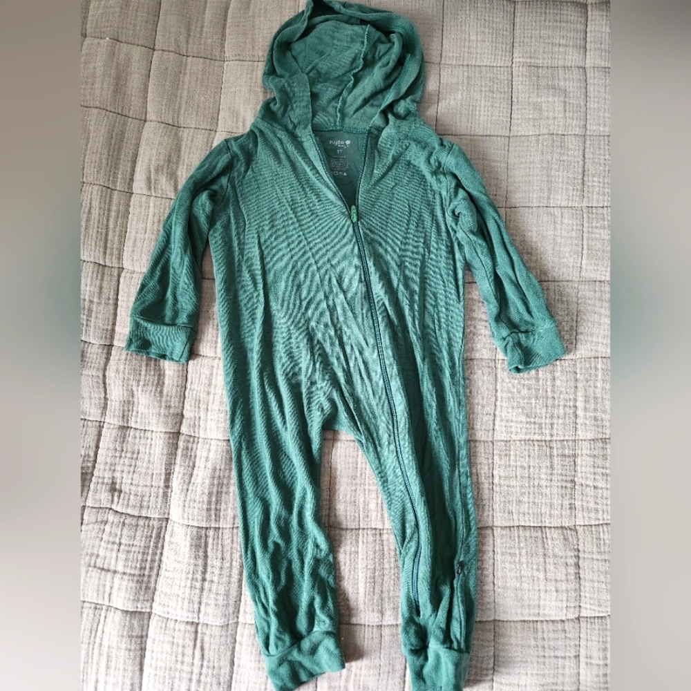 Kyte Baby 3T zipup jumpsuit
